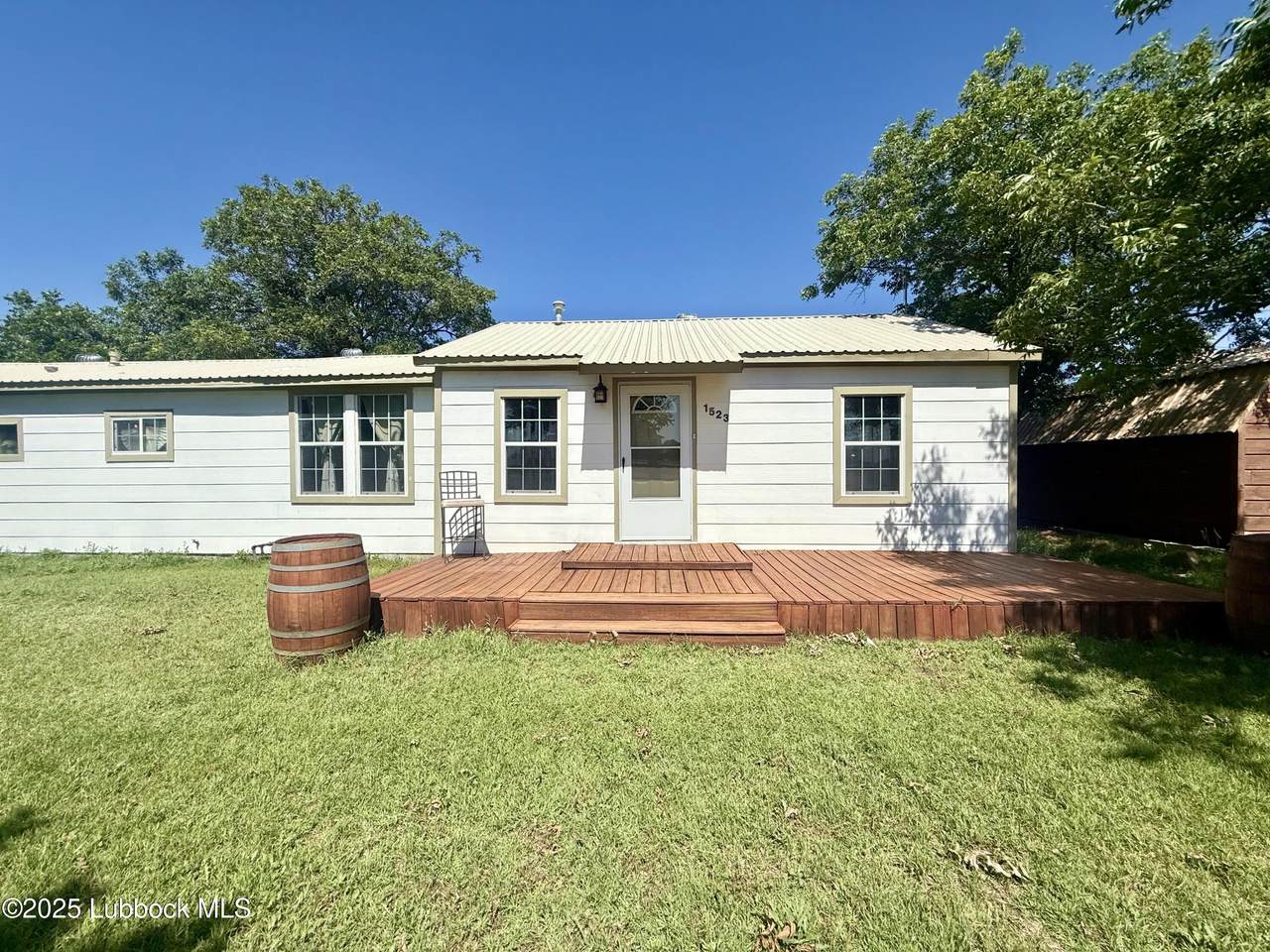 1523 134th Street - Photo 1