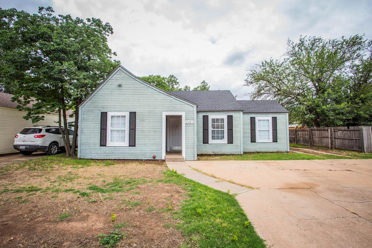 2421 25th Street - Photo 1