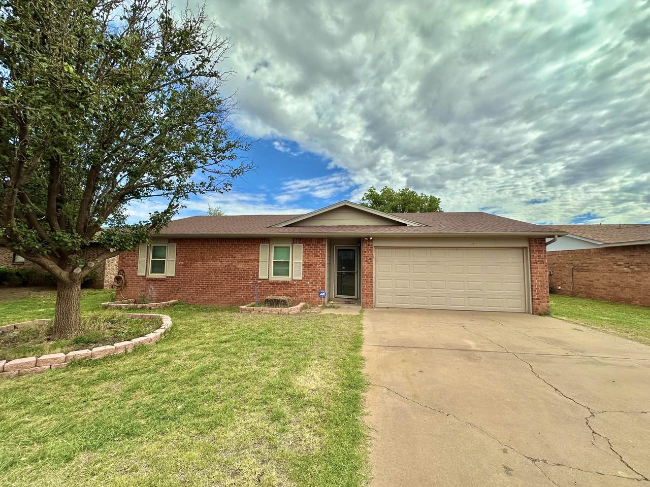 5522 Harvard Street - Photo 1