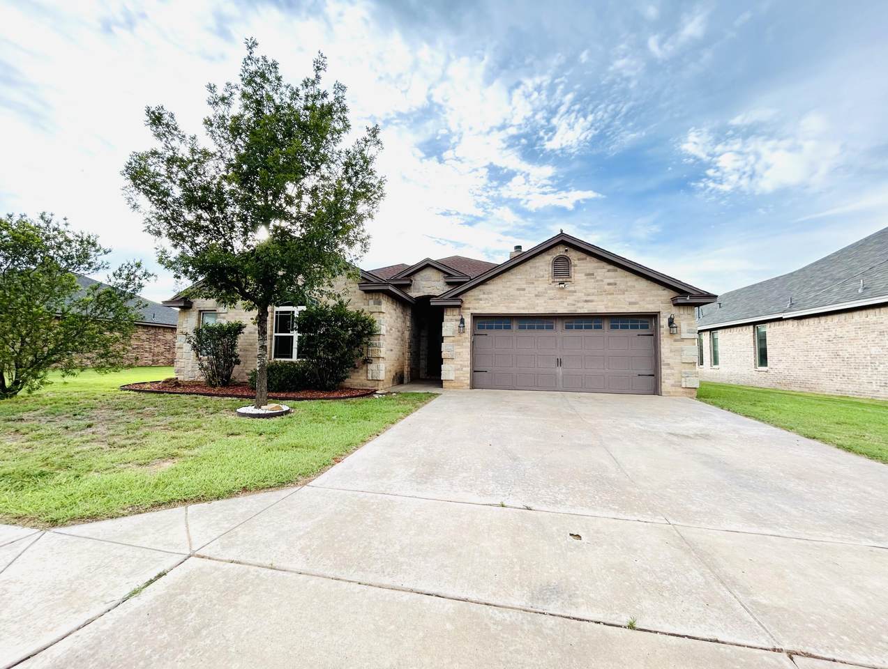 710 6th Street - Photo 1