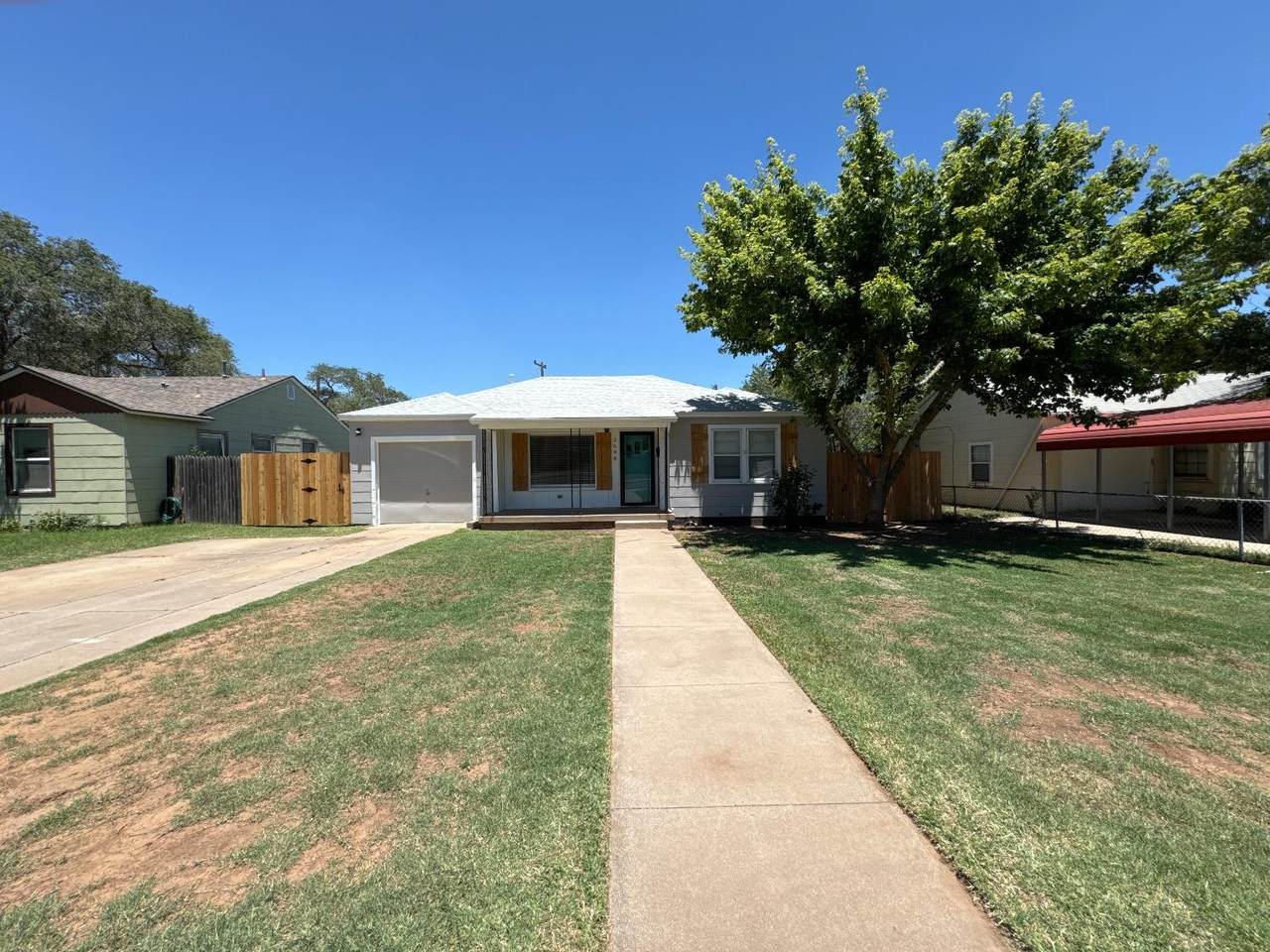 2608 38th Street - Photo 1