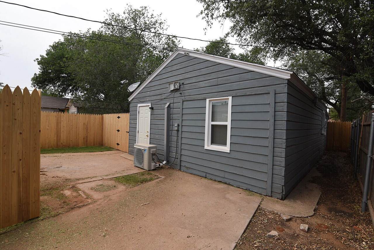 2006 29th Street - Photo 1