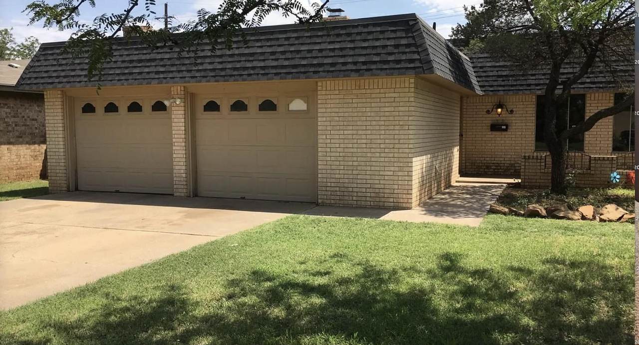 2303 33rd Street - Photo 1