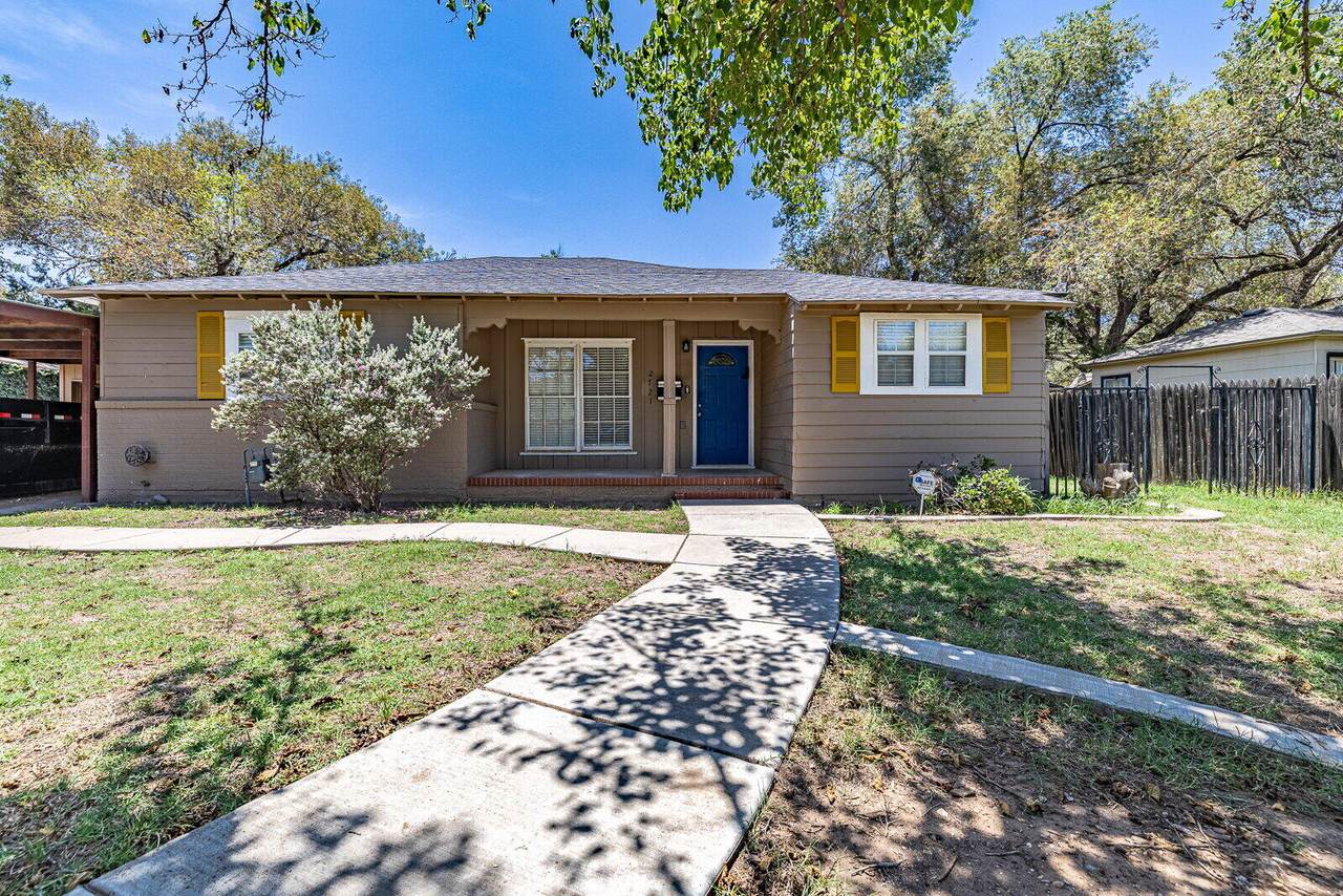 2721 29th Street - Photo 1