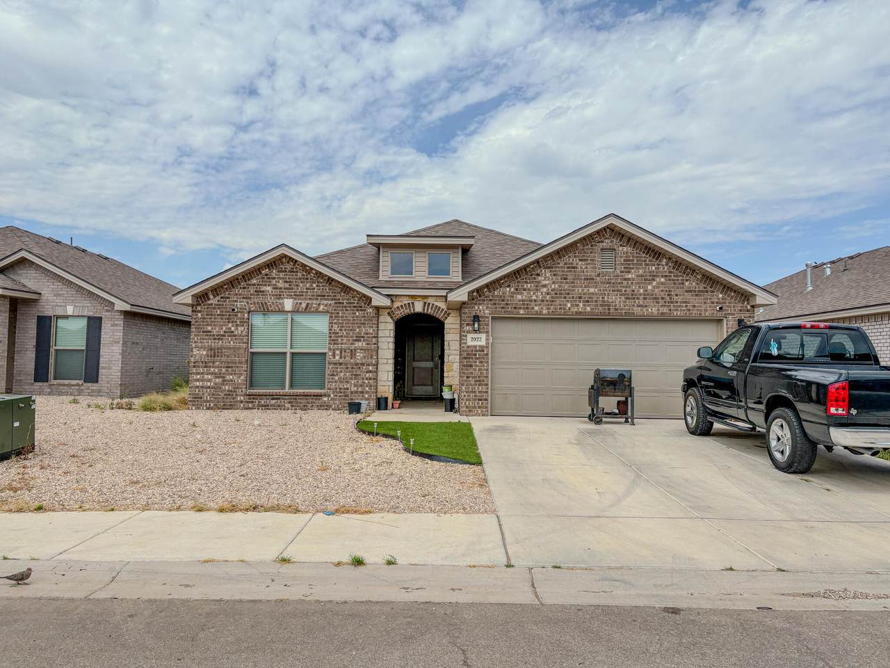 2022 Kenwood Avenue - Photo 1