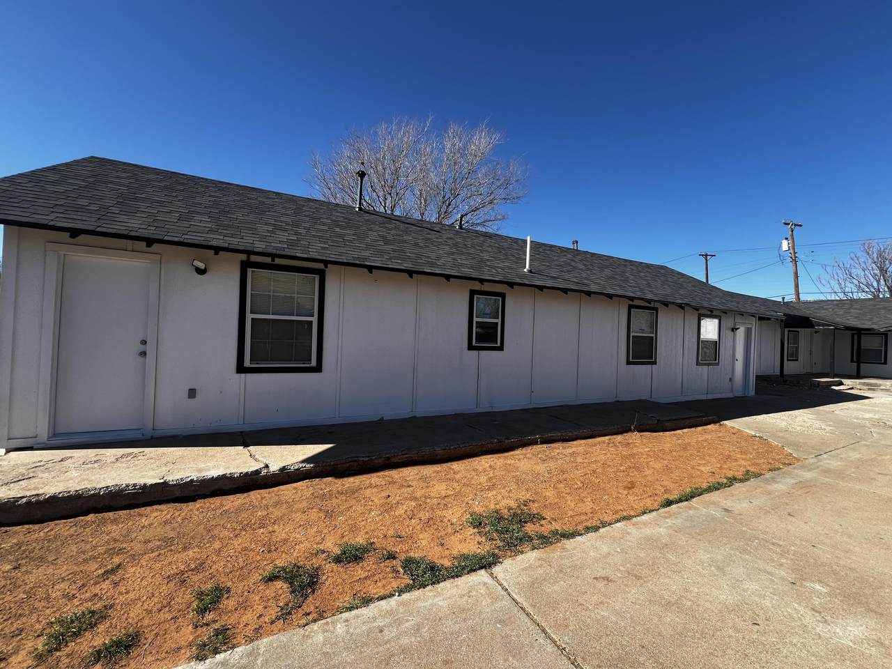 2114 21st Street - Photo 1