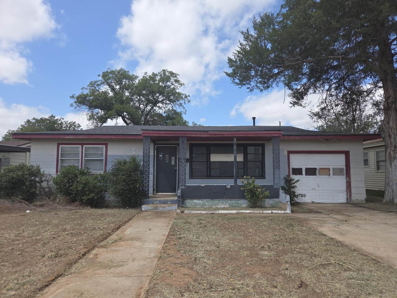 6112 Avenue Q - Photo 1