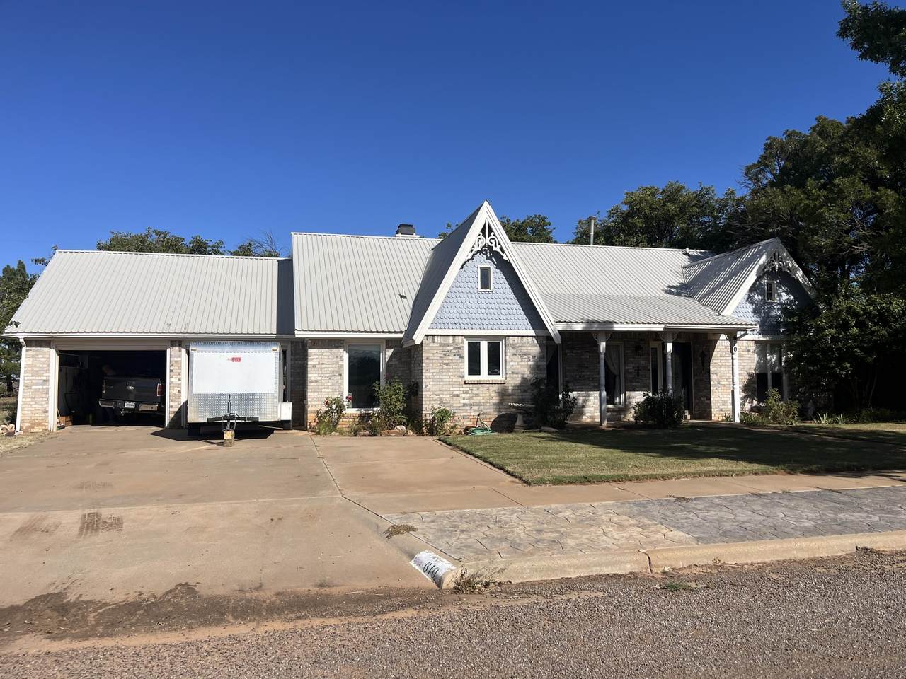 610 23rd Street - Photo 1