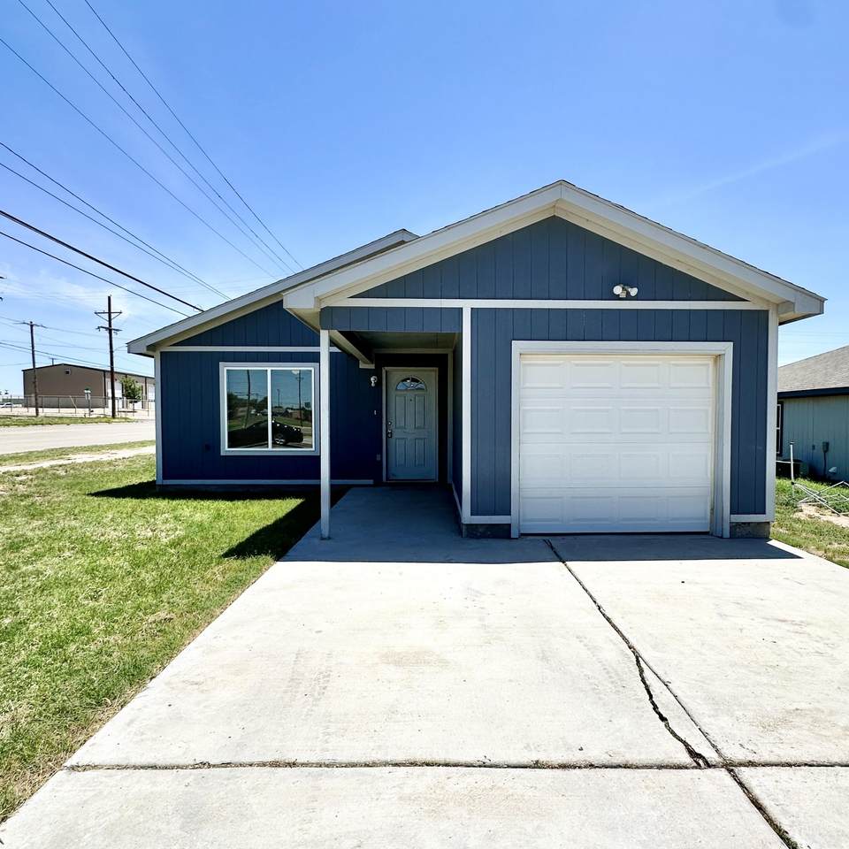 1520 13th Street - Photo 1