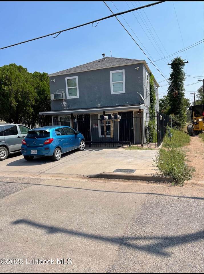 1411 24th Street - Photo 1