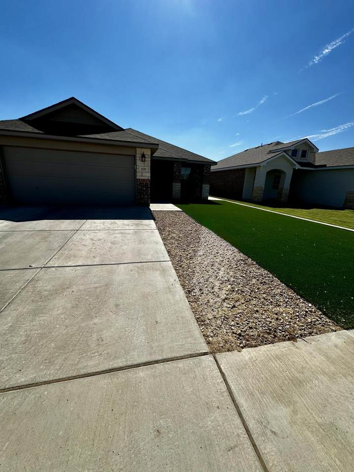 2107 133rd Street - Photo 1