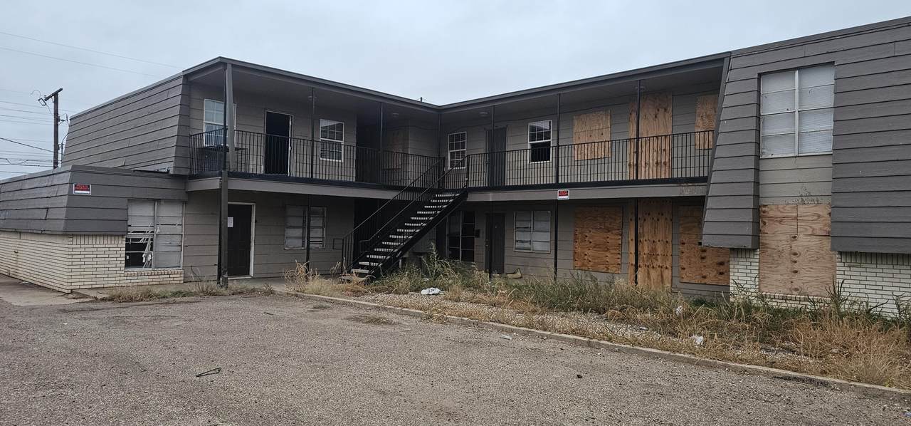 6505 Avenue Q - Photo 1