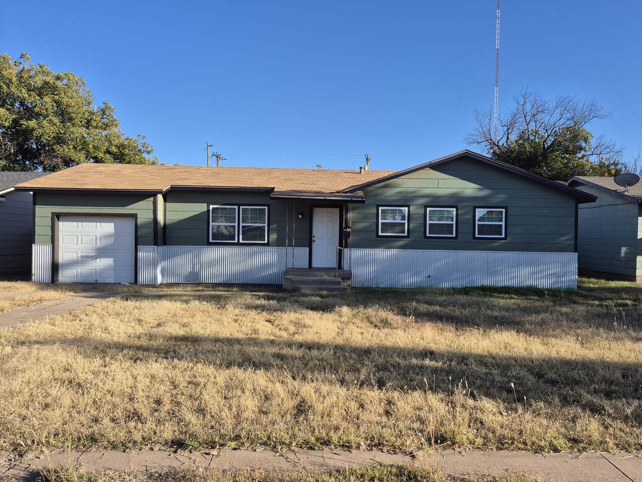 5403 Avenue B - Photo 1