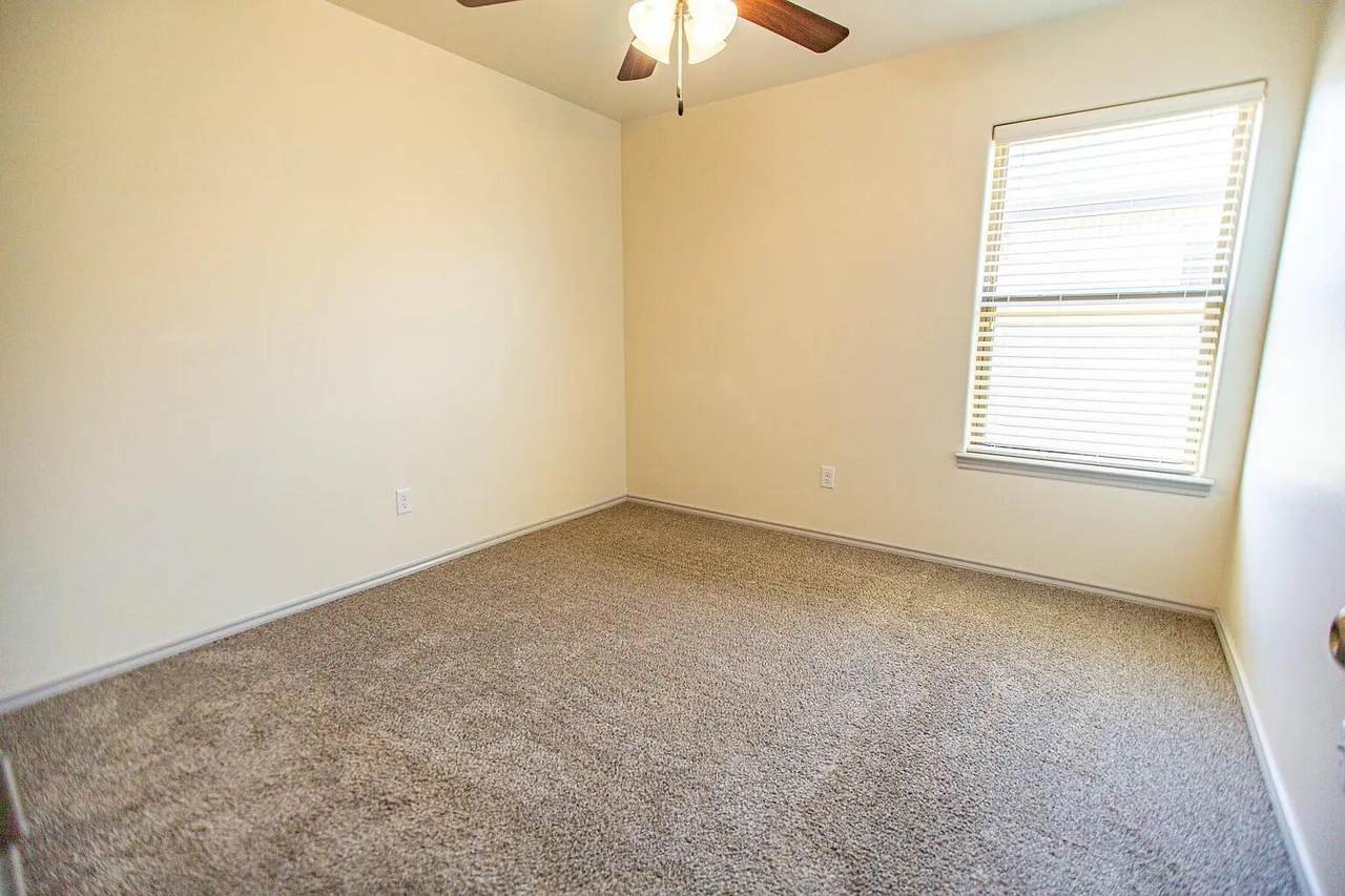 1406 Kingston Street - Photo 1