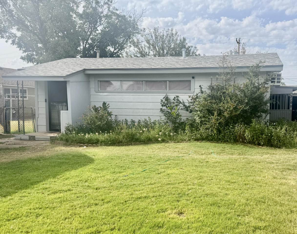 710 12th Street - Photo 1