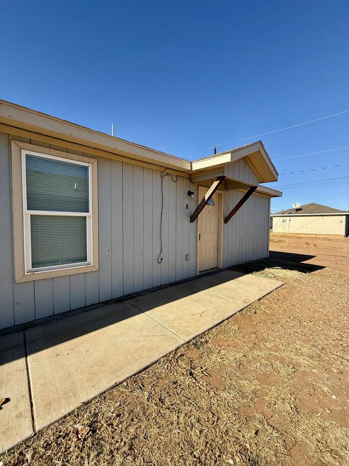 524 46th Street - Photo 1