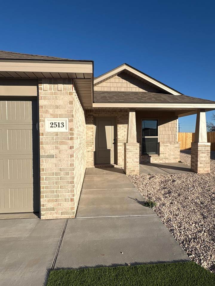 2513 Kenwood Avenue - Photo 1