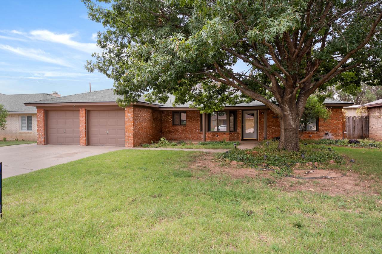4403 78th Street - Photo 1