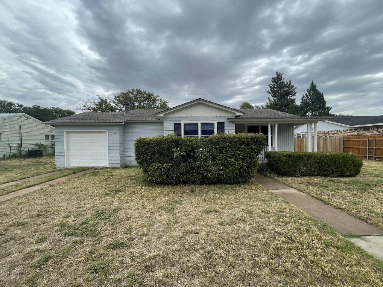 2507 Kenosha Avenue - Photo 1