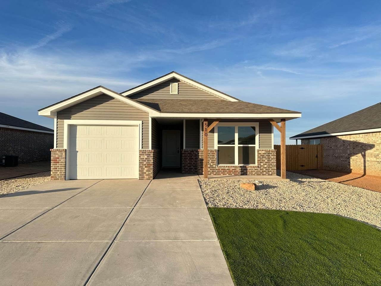 510 23rd Street - Photo 1