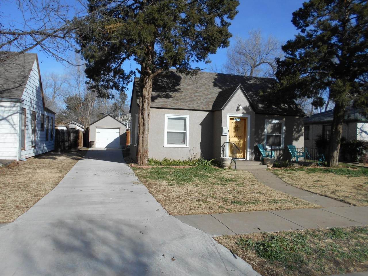 2518 25th Street - Photo 1