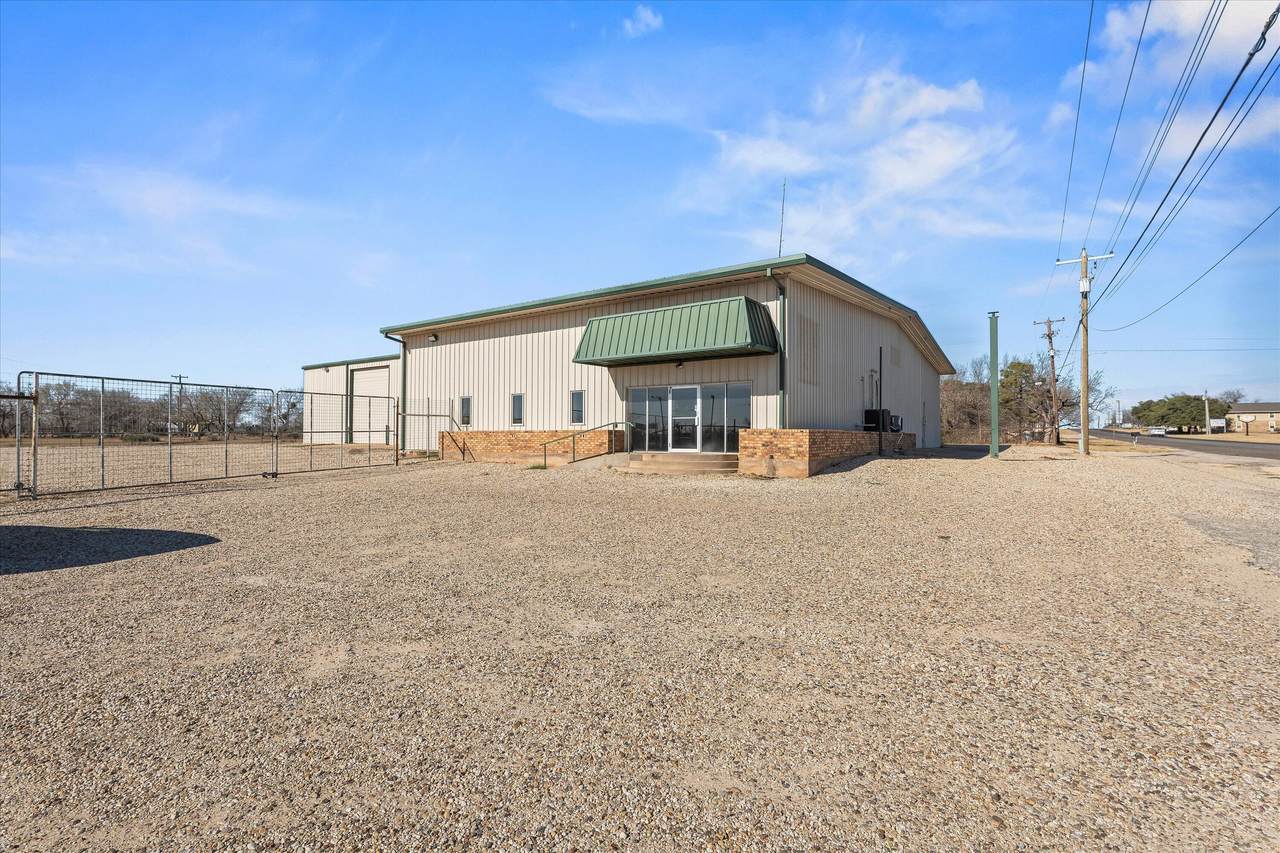 2305 State Highway 208 - Photo 1