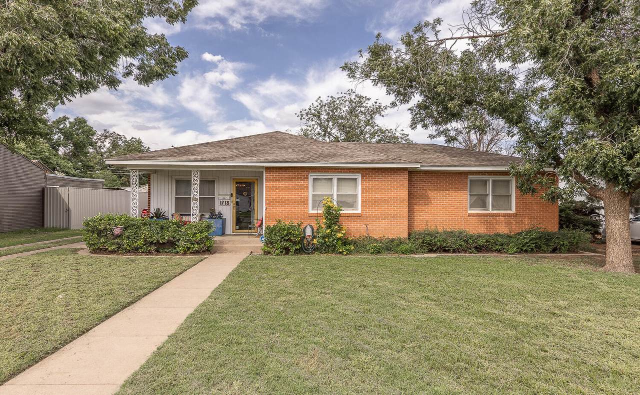 1718 28th Street - Photo 1