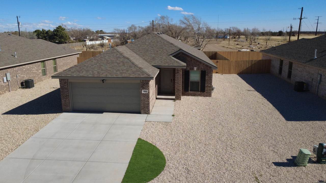 2511 Kenwood Avenue - Photo 1