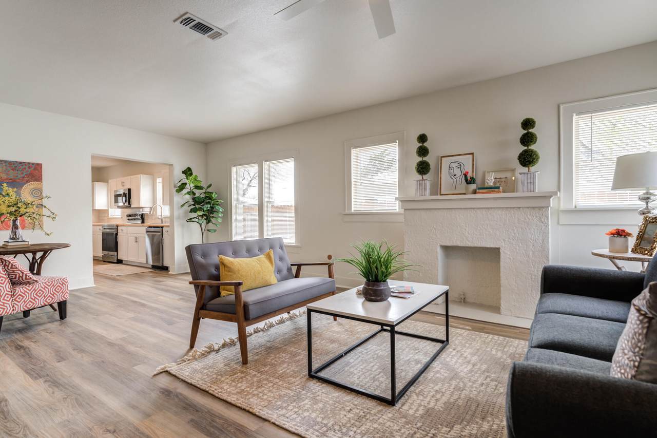 1721 23rd Street - Photo 1