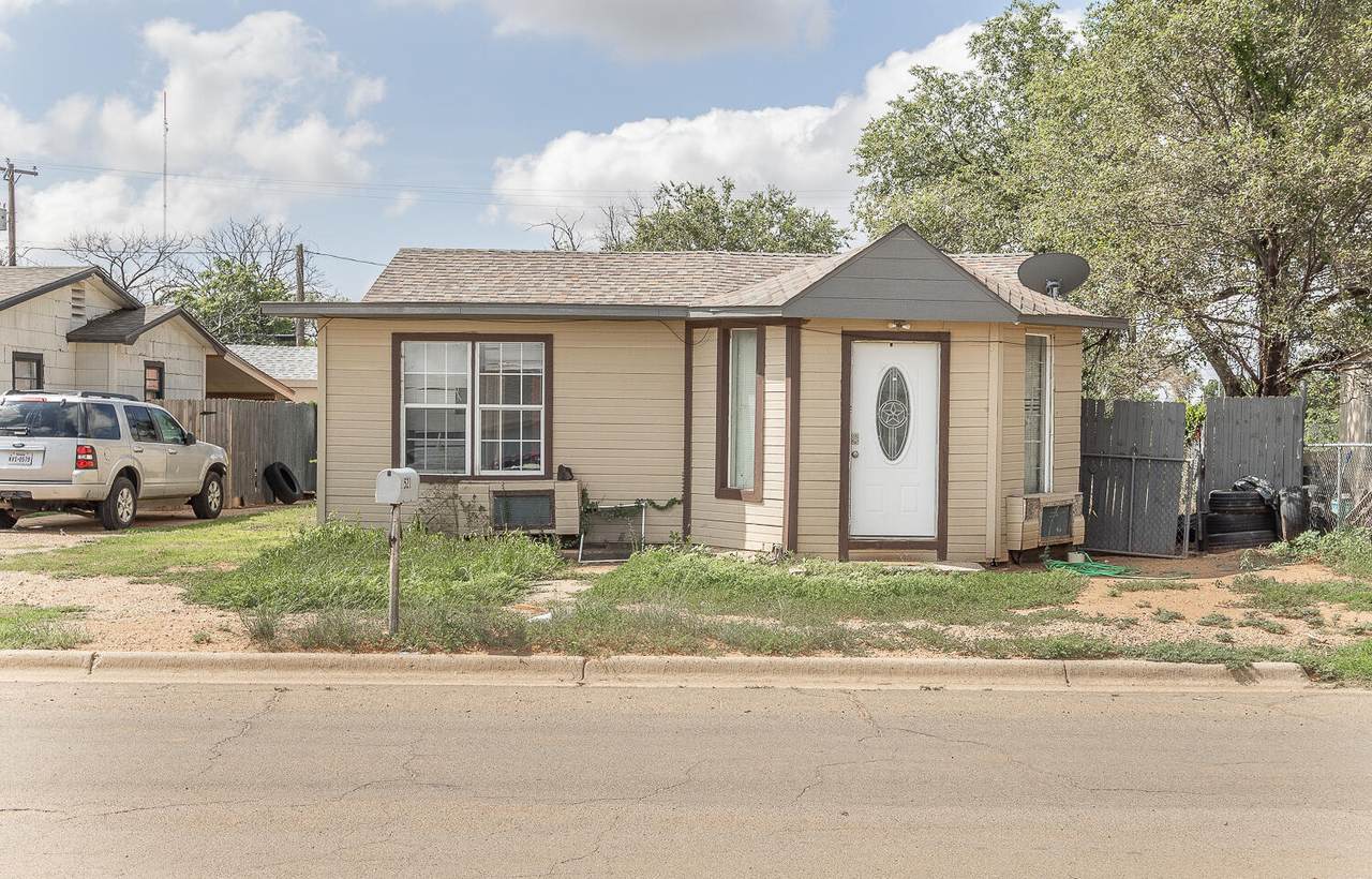 521 46th Street - Photo 1