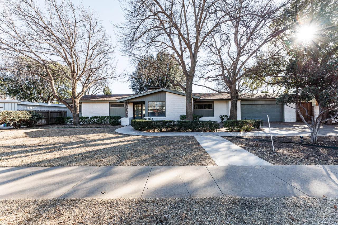 3513 45th Street - Photo 1