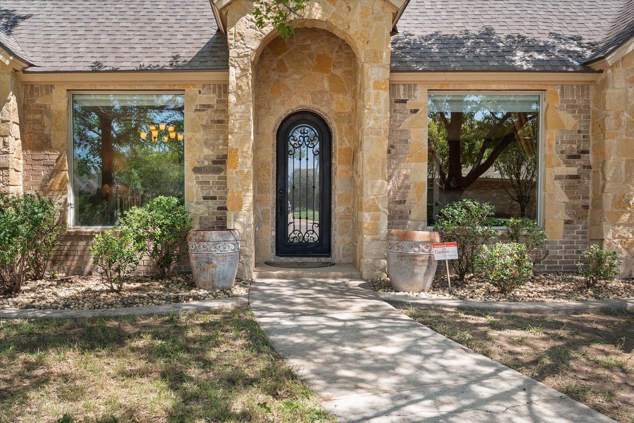 10301 Norfolk Avenue - Photo 1