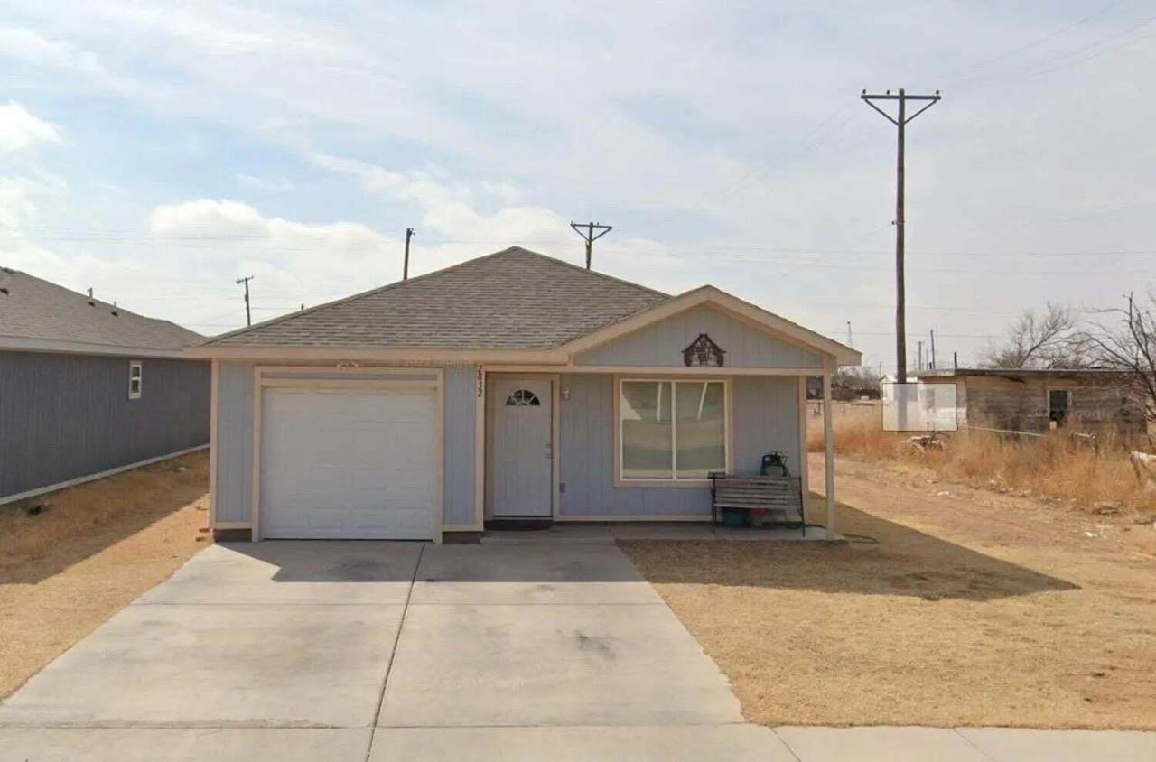 2832 7th Street - Photo 1