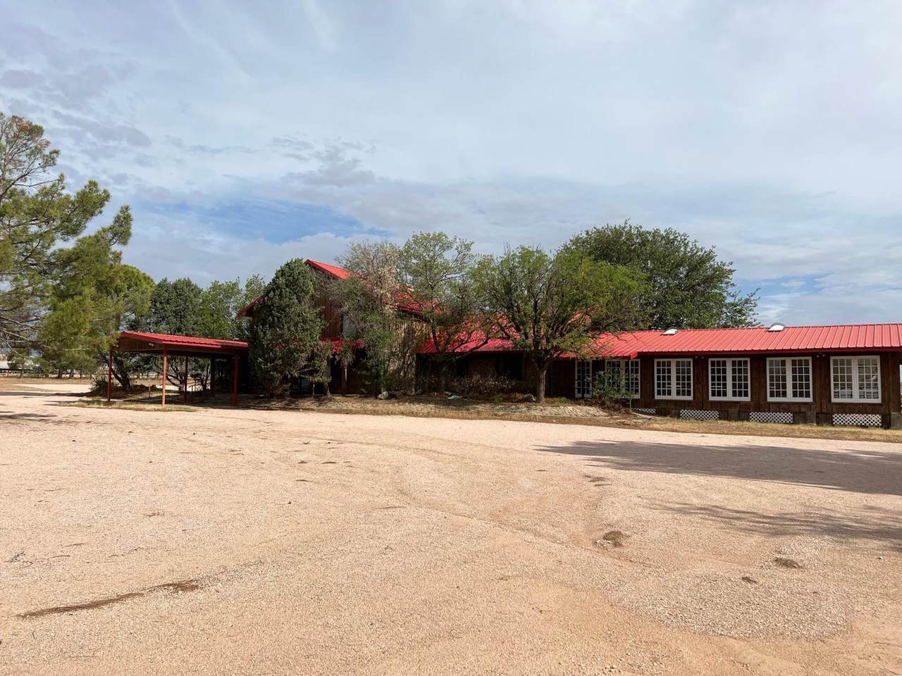 3000 Us-84 - Photo 1