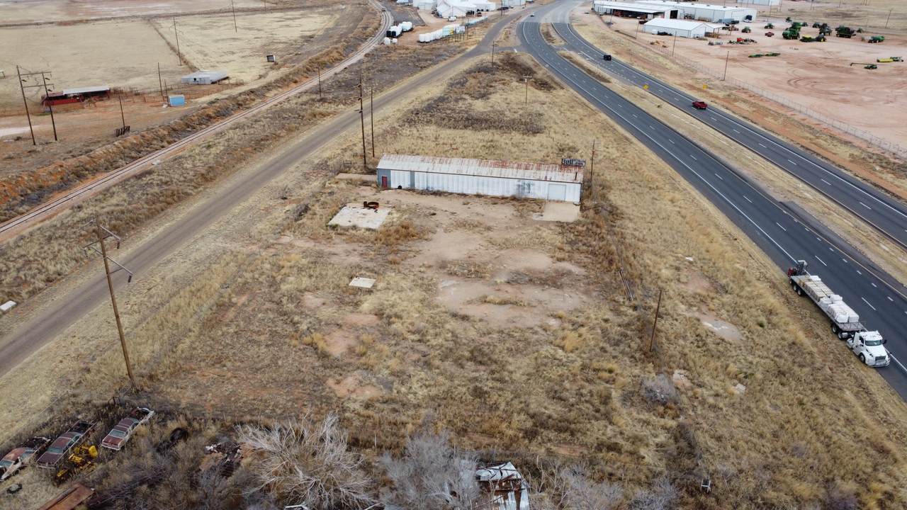 1638 Old Seagraves Road - Photo 1