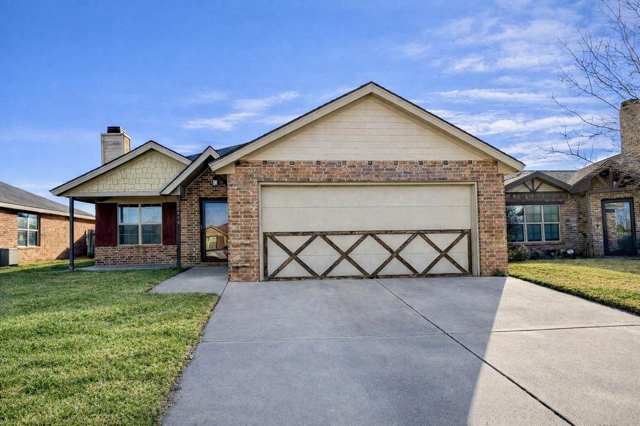 10003 Avenue X - Photo 1