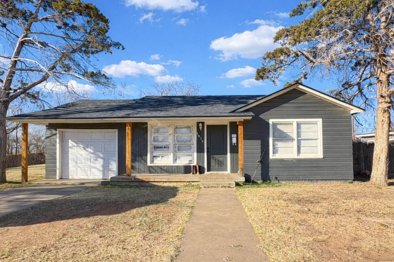 1926 38th Street - Photo 1