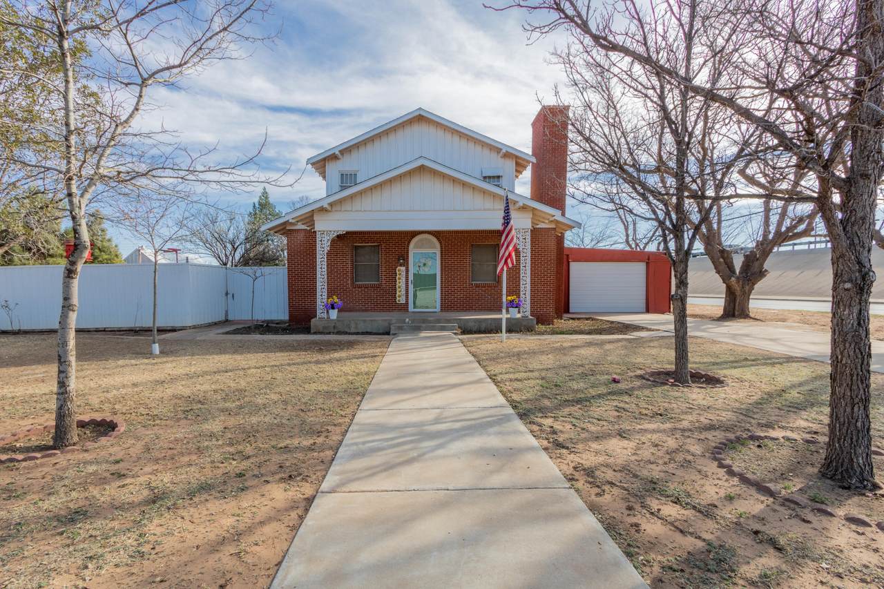 709 80th Street - Photo 1