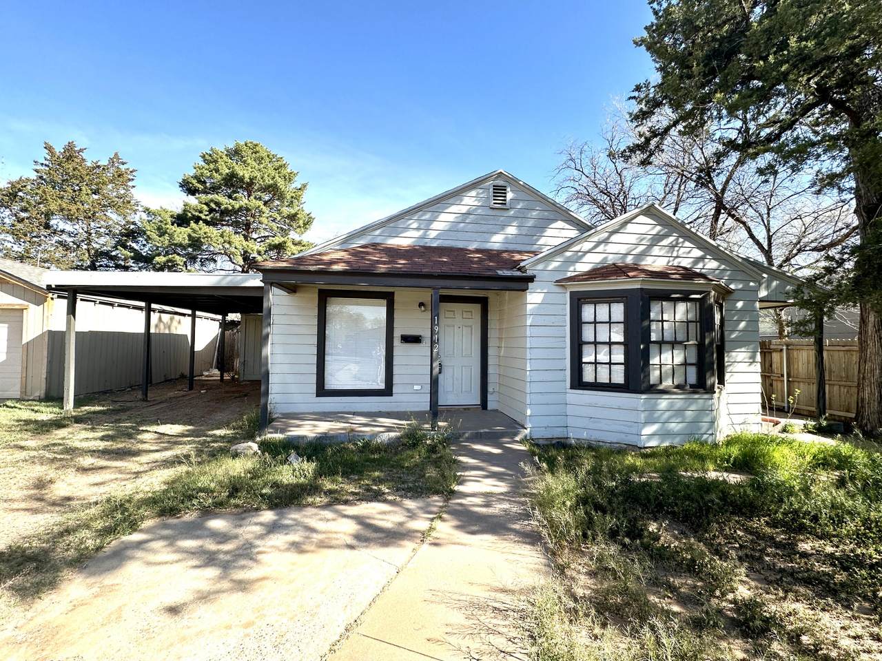 1912 21st Street - Photo 1