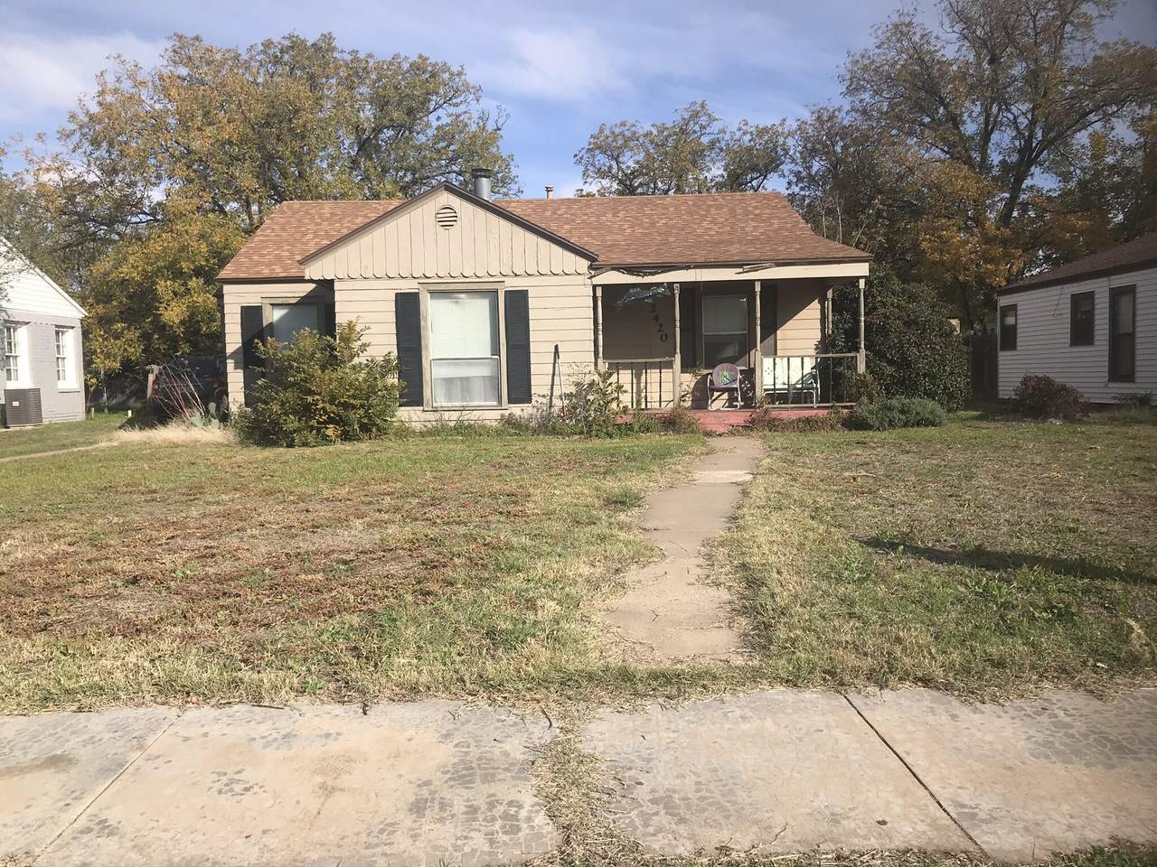 2420 30th Street - Photo 1