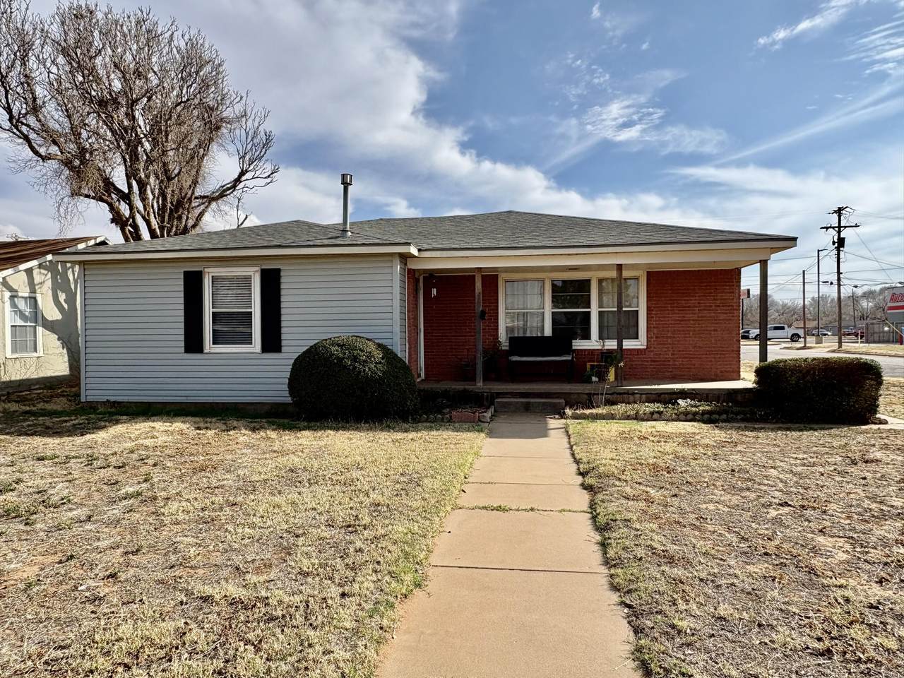 702 Lake Street - Photo 1