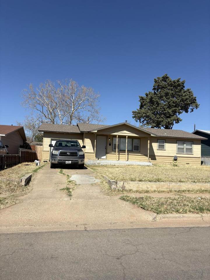 2216 39th Street - Photo 1