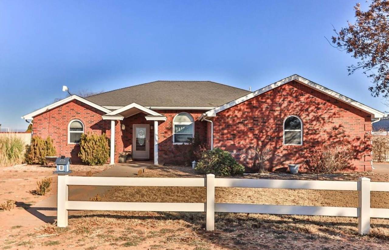 9205 County Road 7000 - Photo 1