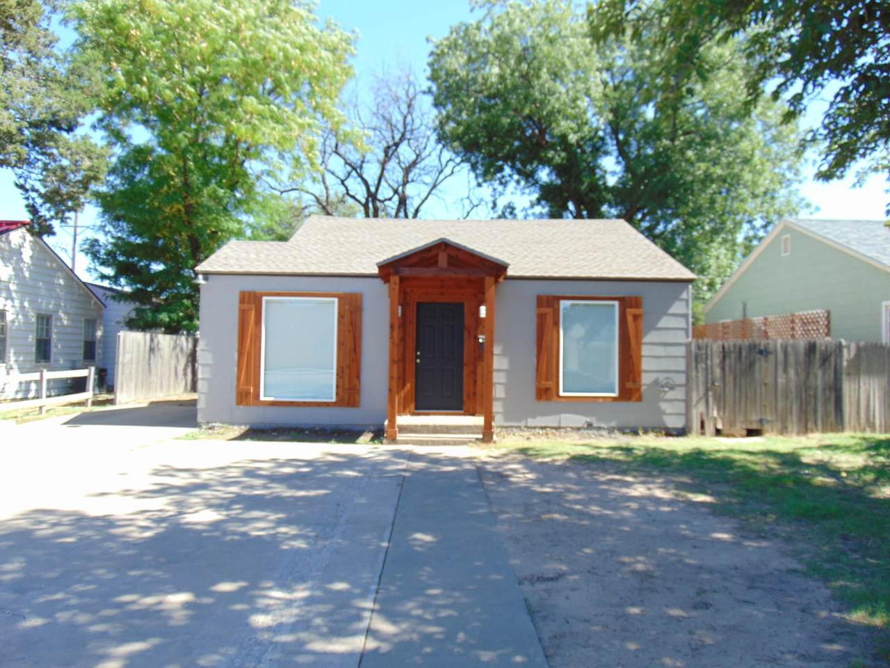 2628 26th Street - Photo 1