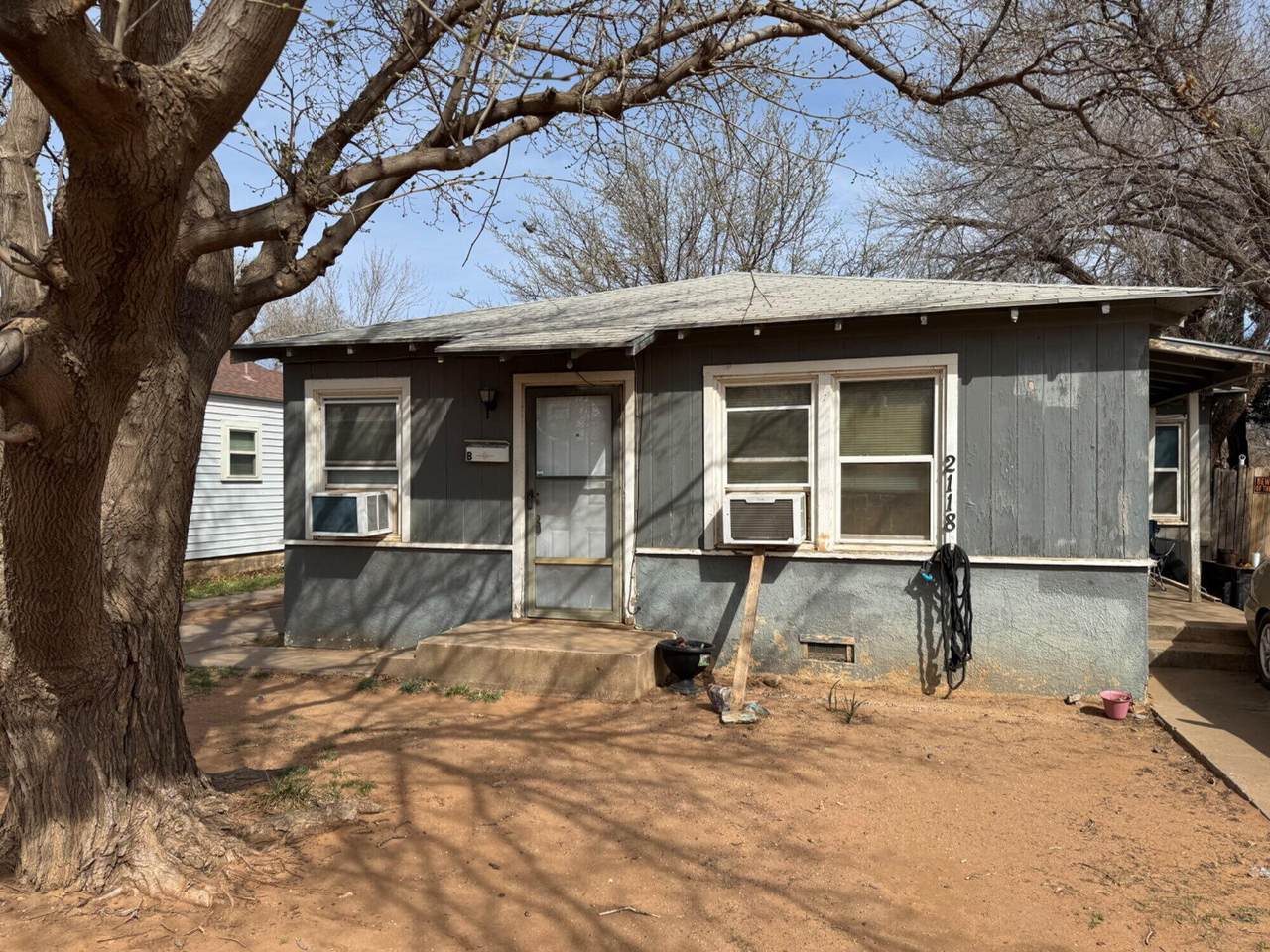 2118 33rd Street - Photo 1