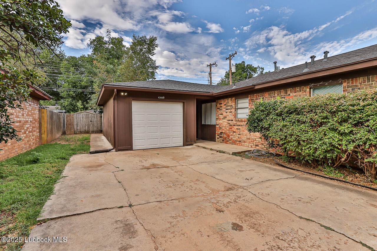 4305 52nd Street - Photo 1