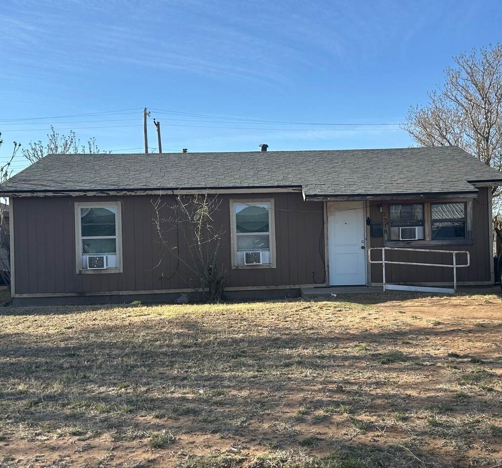 2718 10th Street - Photo 1