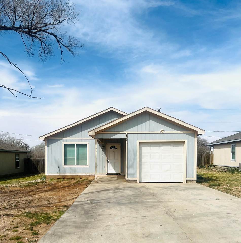1505 6th Street - Photo 1