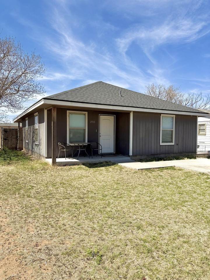 2510 Date Avenue - Photo 1