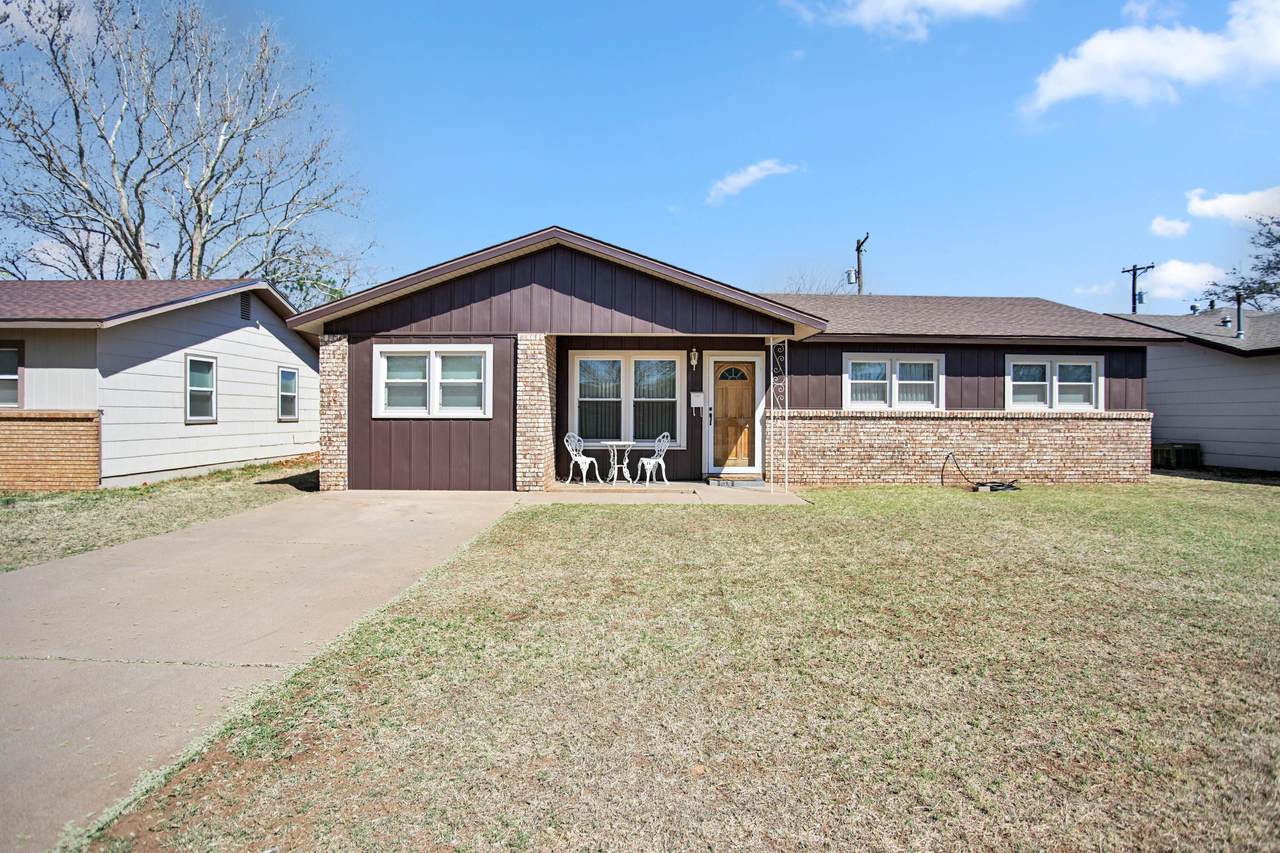 1924 73rd Street - Photo 1